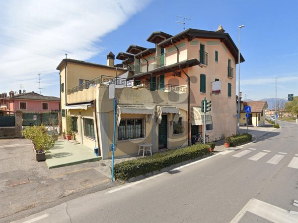 casale in vendita a Lago