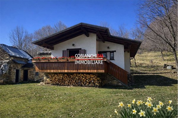 casa indipendente in vendita a Lago