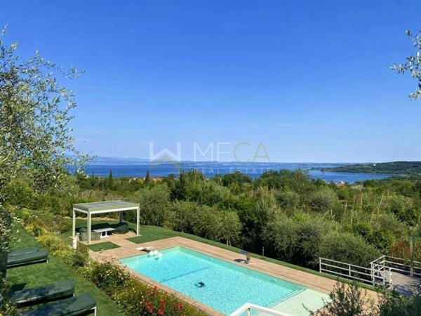casa indipendente in vendita a Lago