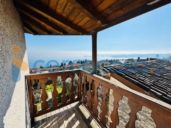casa indipendente in vendita a Lago