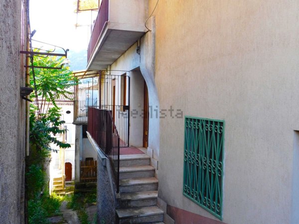 appartamento in vendita a Laino Borgo