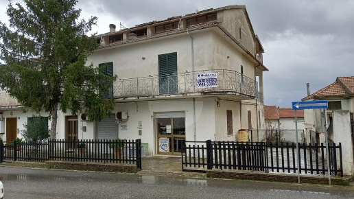 appartamento in vendita a Lattarico