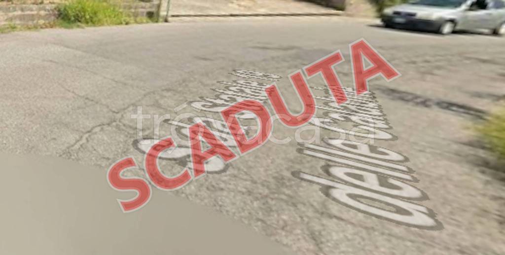 locale commerciale in vendita a Lattarico