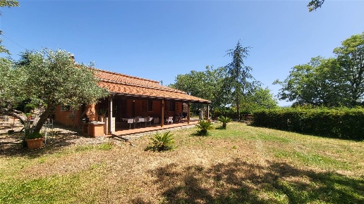 casa indipendente in vendita a Lattarico