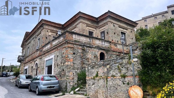 casa indipendente in vendita a Longobardi