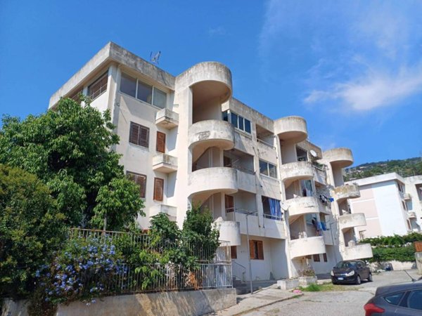 appartamento in vendita a Longobardi