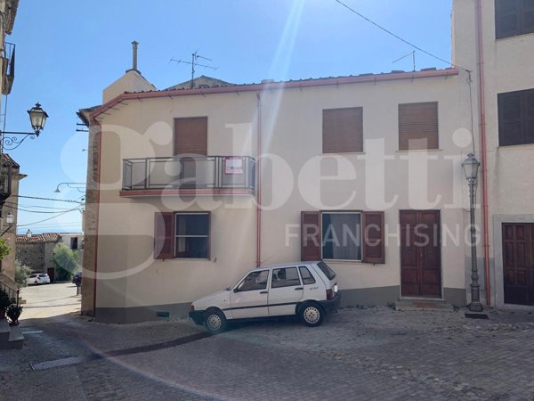 casa indipendente in vendita a Longobardi