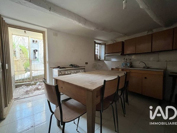 casa indipendente in vendita a Longobardi