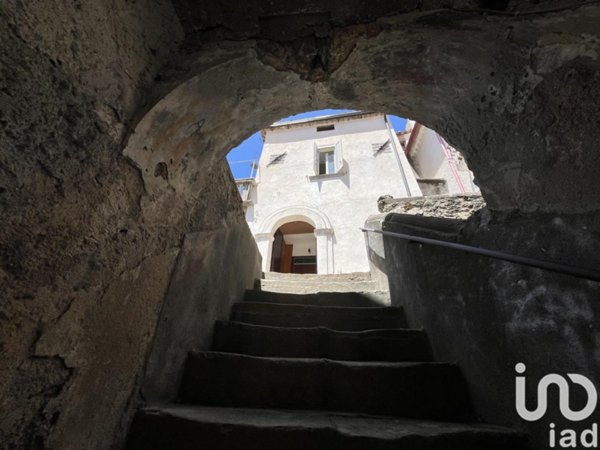 appartamento in vendita a Longobardi