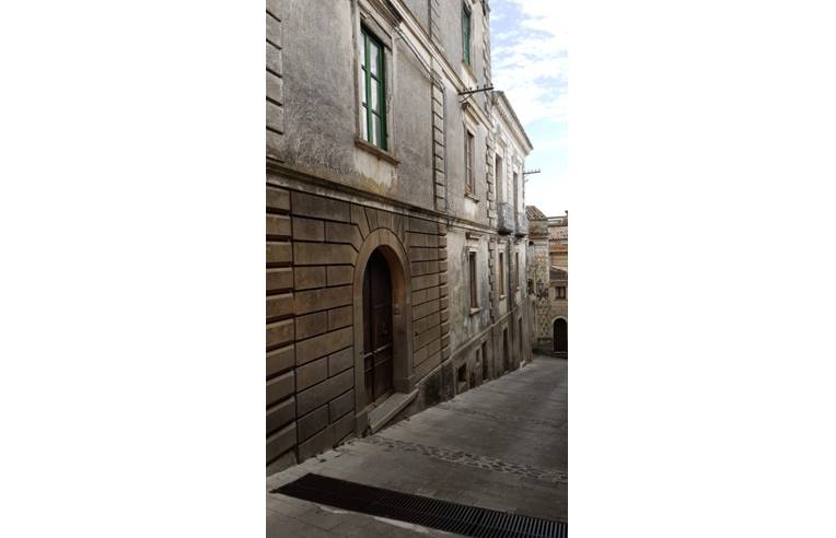 appartamento in vendita a Longobardi