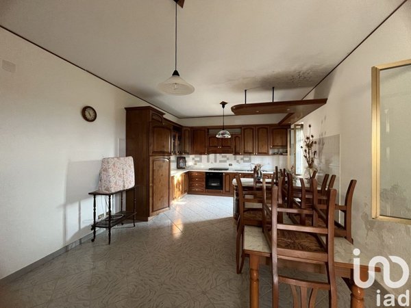 casa indipendente in vendita a Longobardi