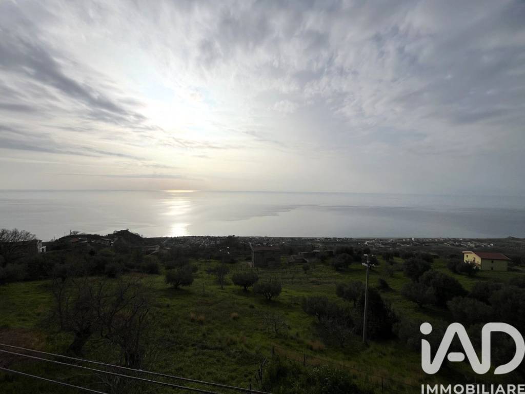 appartamento in vendita a Longobardi