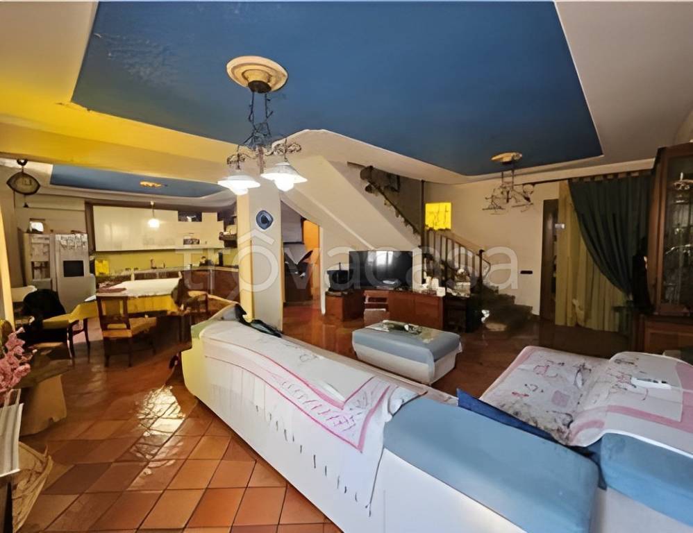 casa indipendente in vendita a Longobardi