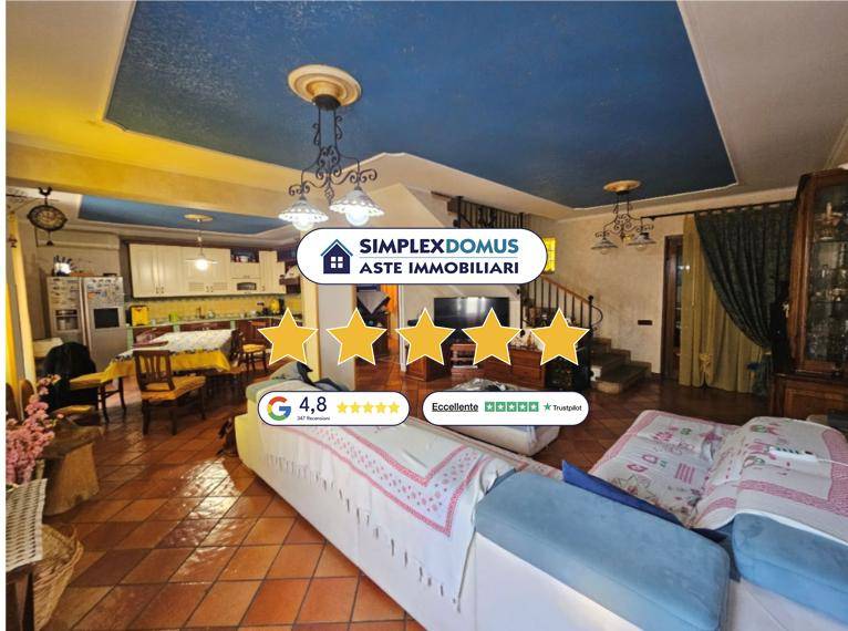 casa indipendente in vendita a Longobardi