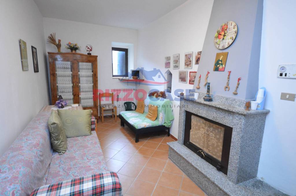 casa indipendente in vendita a Longobucco