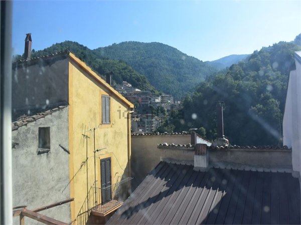 casa indipendente in vendita a Longobucco