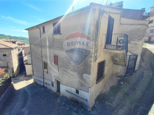 casa indipendente in vendita a Lungro