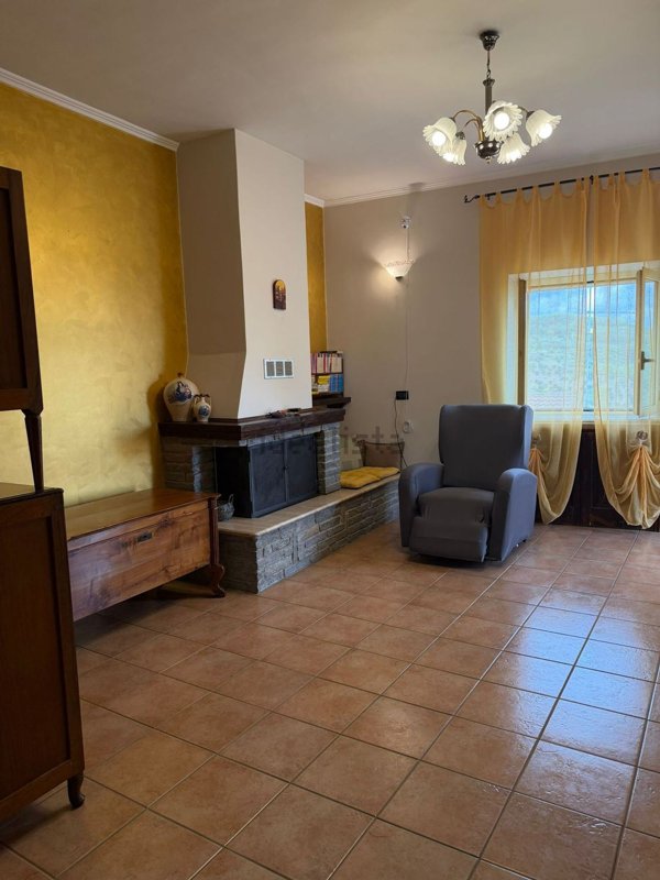 casa indipendente in vendita a Lungro