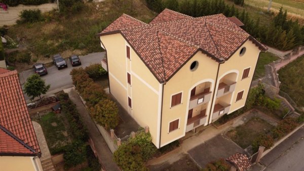 casa indipendente in vendita a Luzzi in zona Cavoni