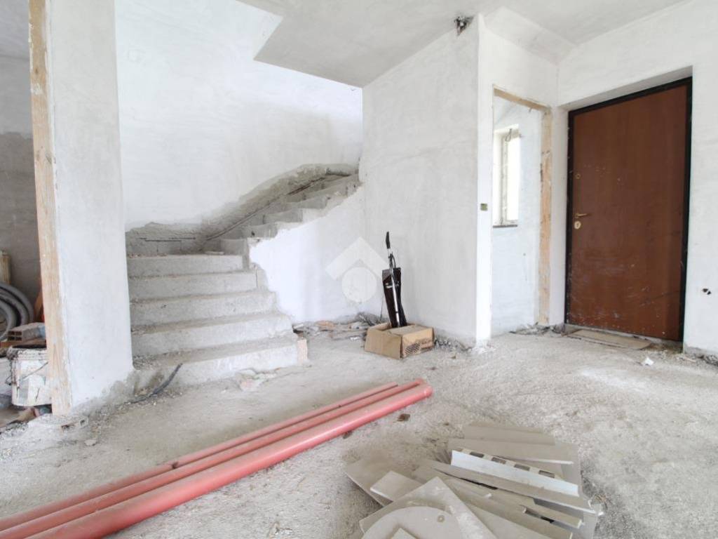 casa indipendente in vendita a Luzzi
