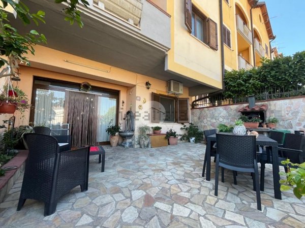 casa indipendente in vendita a Luzzi