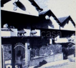 casa indipendente in vendita a Luzzi