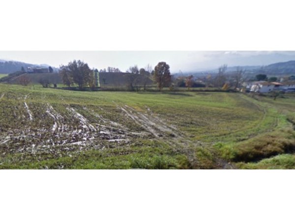 terreno edificabile in vendita a Luzzi