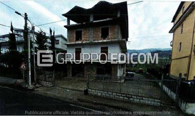 negozio in vendita a Luzzi in zona Cavoni