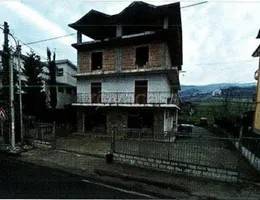 negozio in vendita a Luzzi in zona Cavoni