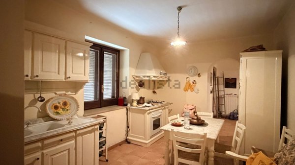 casa indipendente in vendita a Luzzi