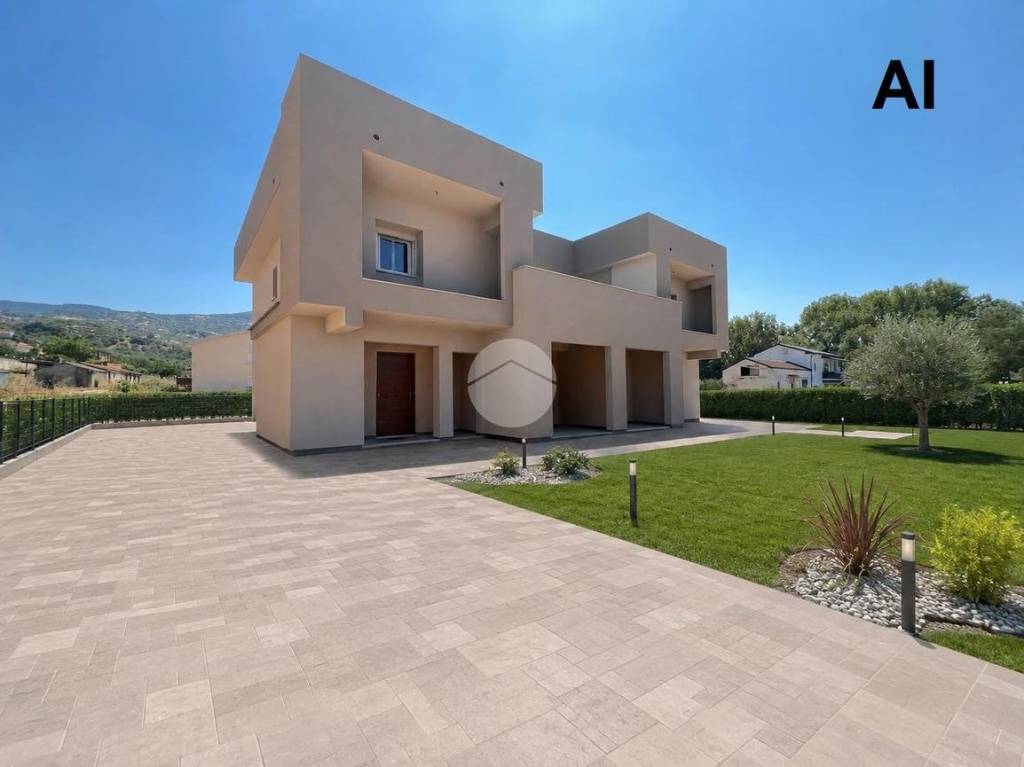 casa indipendente in vendita a Luzzi in zona Cavoni