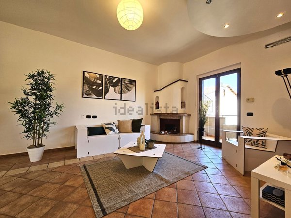 casa indipendente in vendita a Luzzi