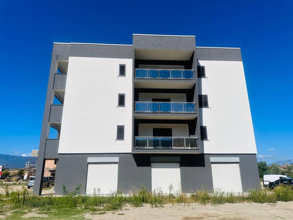 appartamento in vendita a Luzzi in zona Cavoni