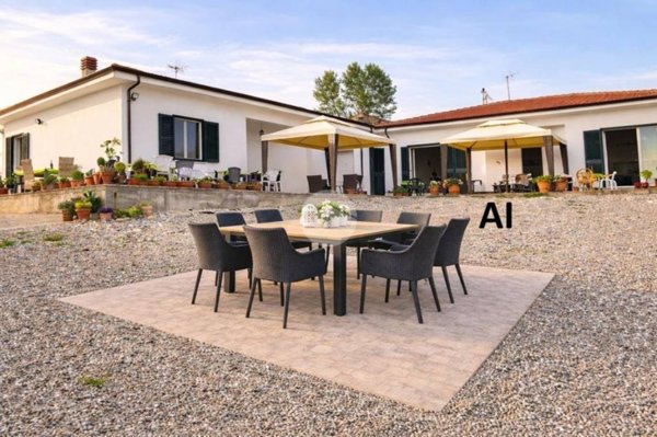 casa indipendente in vendita a Luzzi