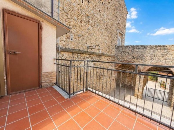 casa indipendente in vendita a Luzzi in zona Cavoni