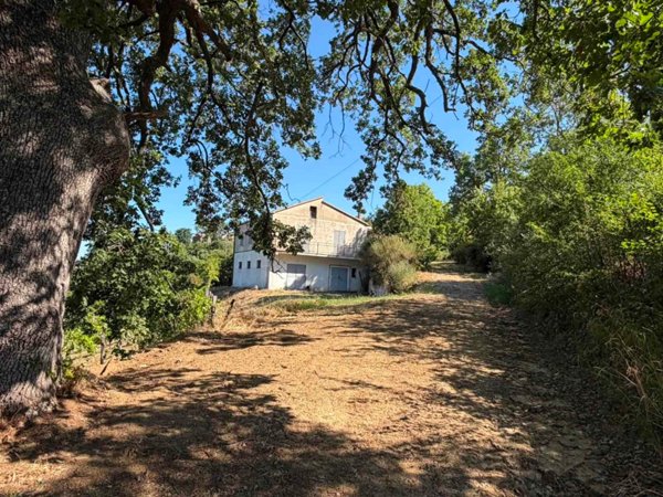 casa indipendente in vendita a Luzzi in zona Cavoni