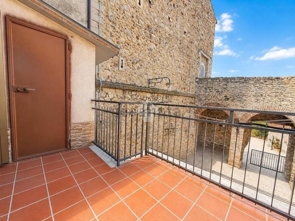 appartamento in vendita a Luzzi in zona Cavoni