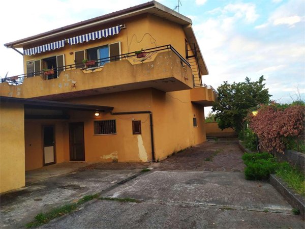 casa indipendente in vendita a Maierà