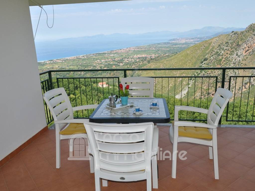 appartamento in vendita a Maierà