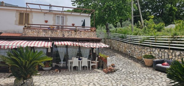 casa indipendente in vendita a Maierà