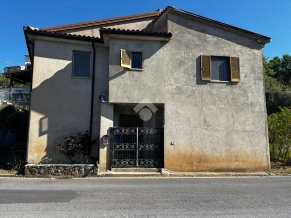 casa indipendente in vendita a Maierà
