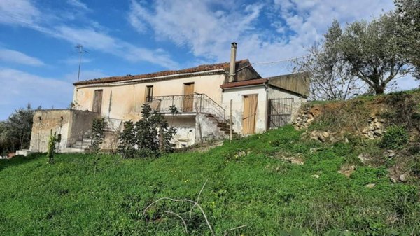 casa indipendente in vendita a Maierà