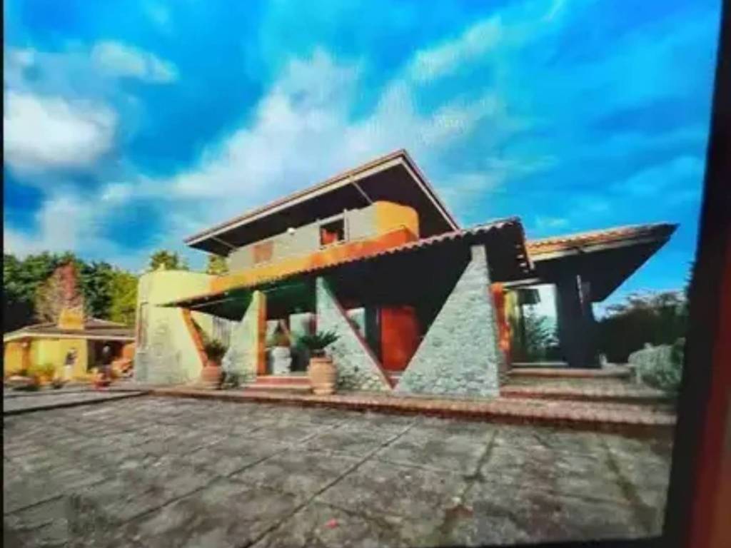 casa indipendente in vendita a Malito