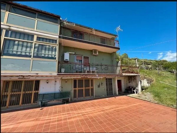 casa indipendente in vendita a Malvito