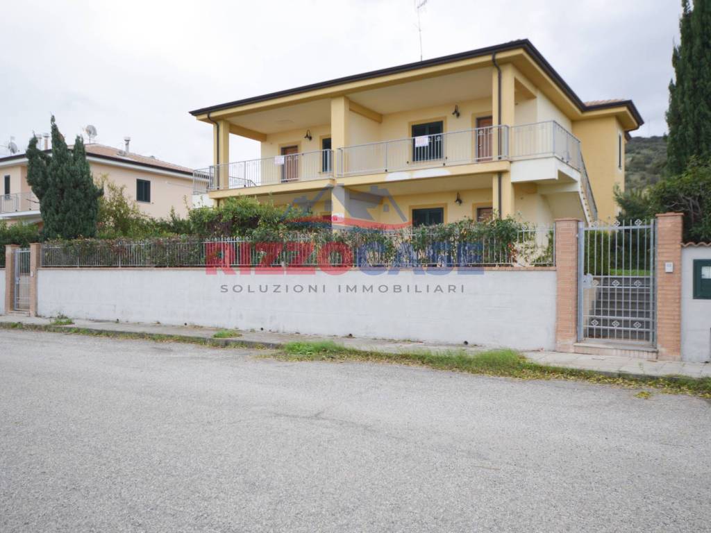 appartamento in vendita a Mandatoriccio