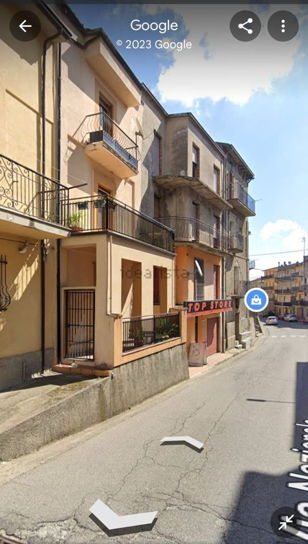 esavano in vendita a Mandatoriccio