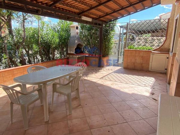 casa indipendente in vendita a Mandatoriccio