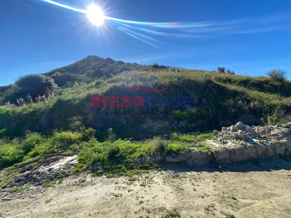 terreno edificabile in vendita a Mandatoriccio