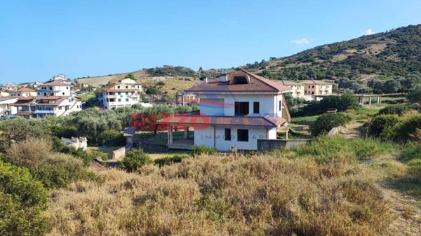 casa indipendente in vendita a Mandatoriccio