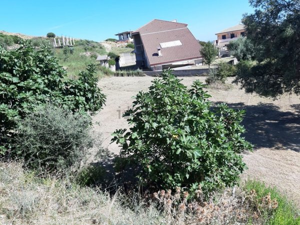 terreno edificabile in vendita a Mandatoriccio